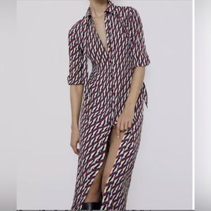Zara Long Geometric Print Sussy Size Small.